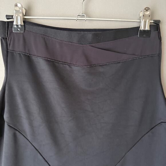Maidenform sz M cutoff Shapewear Shorts Black - Picture 2 of 8